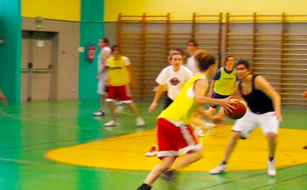 Entraînement de basket-ball à Paris pour garçons et filles niveaux loisir à l'APSAP-VP