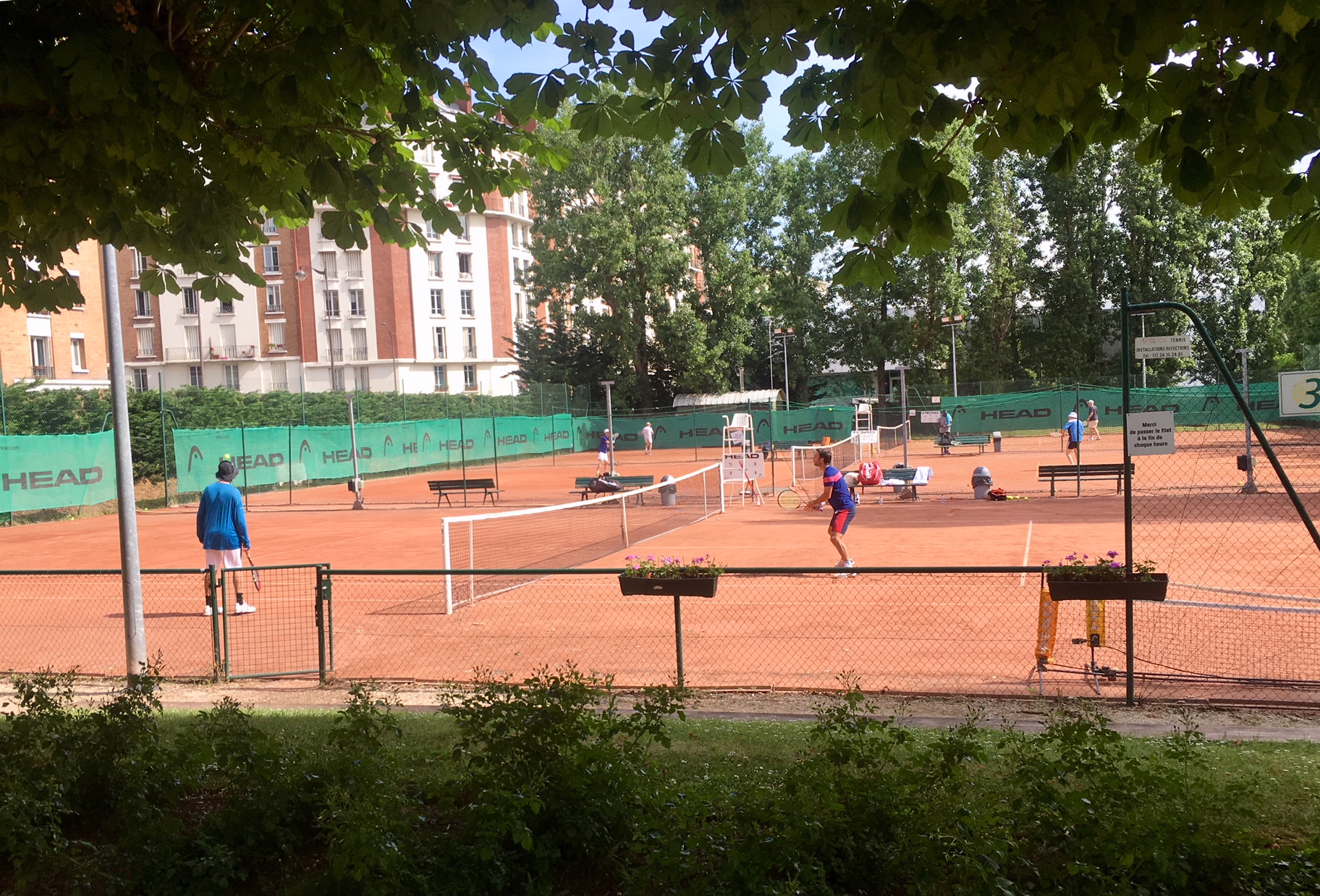 Cours de tennis adultes à Paris à l'APSAP-VP